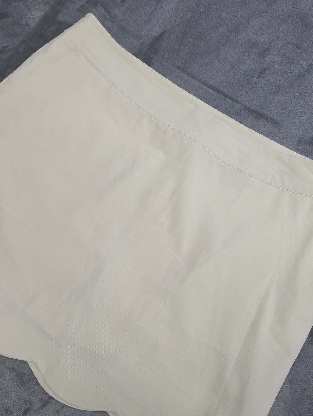 Vineyard Vines 16 Cream Women's Skort with Clean Waistband
